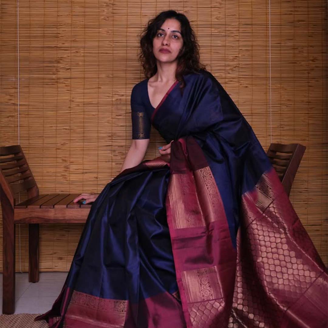 HERE&NOW Floral Embroidered Saree